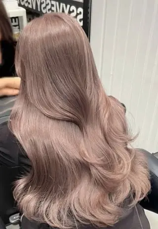 カラー 艶髪カラー💕吉田 早弥のヘアスタイル