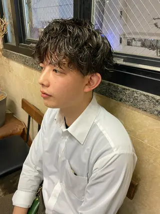 パーマ メンズ 地毛風艶カラー🌿 喜多夏海のヘアスタイル