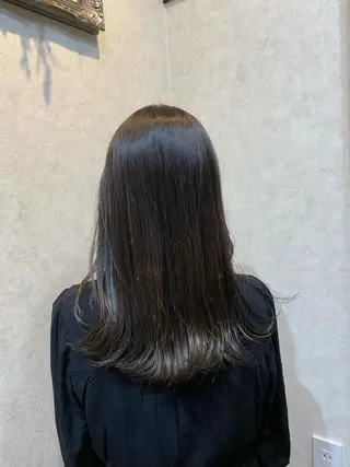 セミロング カラー tomorrow所属・齊藤 萌香のヘアスタイル