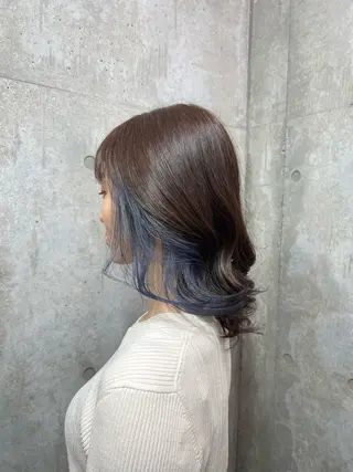 セミロング ブリーチカラー/ 寺口佳希のヘアスタイル