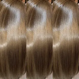 セミロング lyann表参道所属・足立 光のヘアスタイル