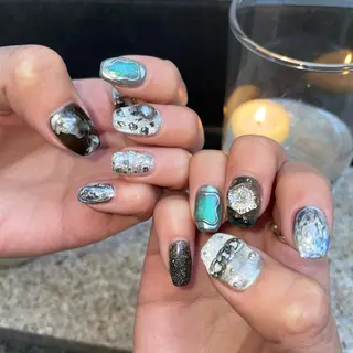 ネイル ニュアンス🥀個性派 MIYU🪅のネイルデザイン