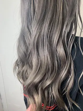 ロング カラー ALO art hair所属・  AYARIのヘアスタイル