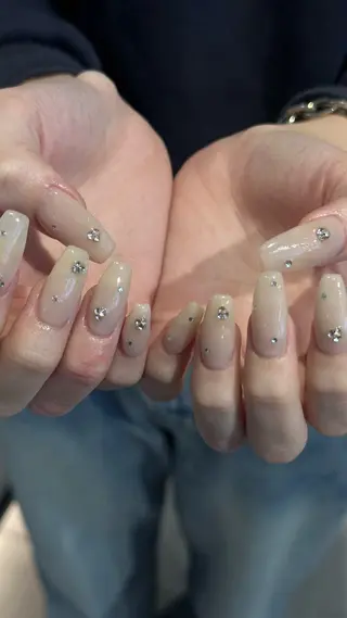 ネイル 🎀韓国レイヤー特化 🎀ベージュ/ミクのヘアスタイル