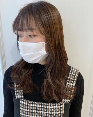 ロング カラー ベージュ/インナー カラー🤍Rieのヘアスタイル