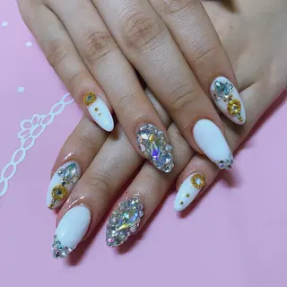 ミディアム ネイル 《LB》ラブリエ Nail&eyeのマツエク・マツパデザイン