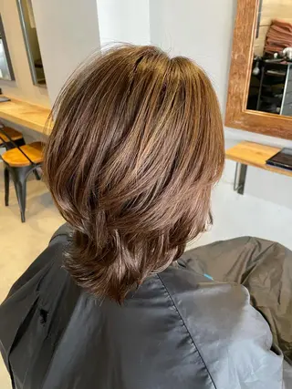 ミディアム カラー Blue高槻所属・ハイライト 透明感カラー松本のヘアスタイル