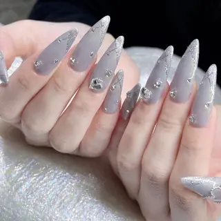 ネイル Queens みなみのネイルデザイン