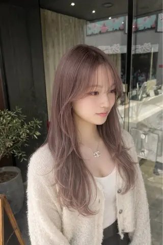 カラー 美髪矯正/髪質改善 /透明感ある艶カラーのヘアスタイル