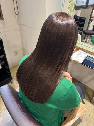 ロング 横松 ゆかりのヘアスタイル