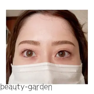 マツエク・マツパ U_la所属・U_la [ウーラ] 片岡の眉毛・アイブロウイメージ