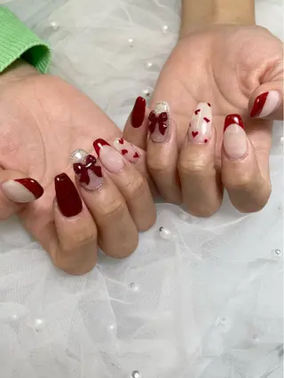 ネイル S LOUNGE NAIL所属・パーツたくさん🍓 SUMIのネイルデザイン