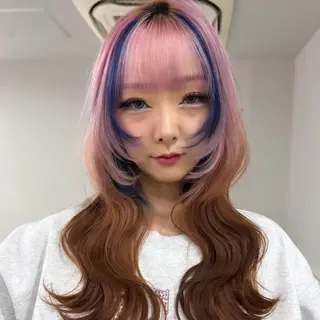 セミロング カラー ヘアアレンジ 🌈【🎀ヘアデザイ ナー🎀】✨ノン✨のヘアスタイル