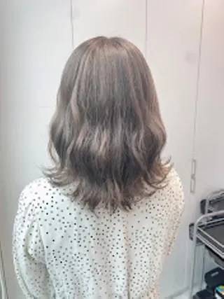 カラー 🤍THEATER 【公式】札幌🤍🍬のヘアスタイル