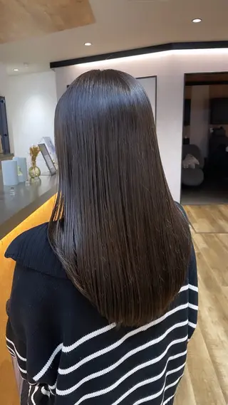 ロング オノザワ シュウジのヘアスタイル