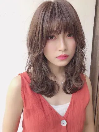 セミロング サロウィン銀座ray店所属・シノヅカ ケンゾーのヘアスタイル