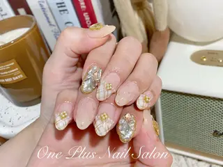 ネイル One Plus Nail Salonのネイルデザイン