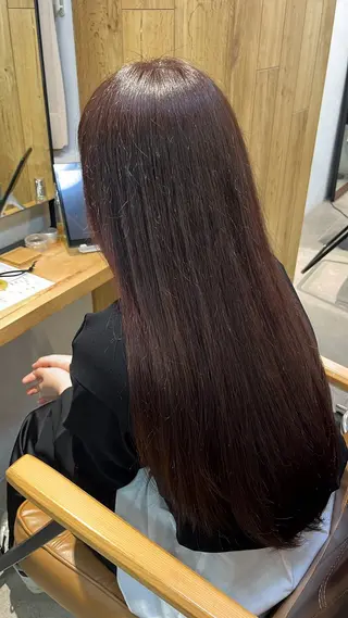 ロング ナチュラルなhair / ヨシダトモキのヘアスタイル