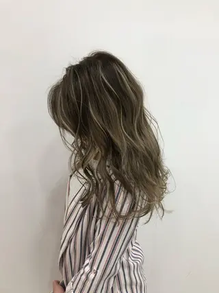 セミロング Rubik's江坂 ルービックえさかのヘアスタイル