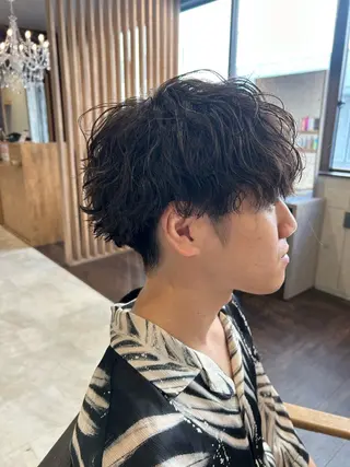 パーマ メンズ 宮之本 峻也のヘアスタイル