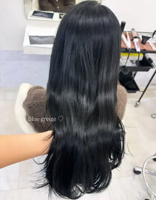 ロング カラー ヘアアレンジ momo /レイヤーカットのヘアスタイル