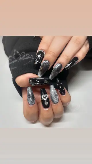 ネイル 佐藤 月衣のネイルデザイン