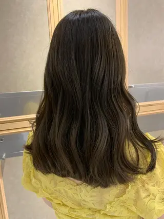 ミディアム カラー TENELE所属・チバ タクミのヘアスタイル