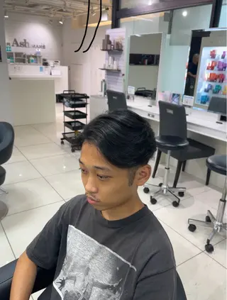 ショート 【シャドウパーマ センターパート】義心のヘアスタイル