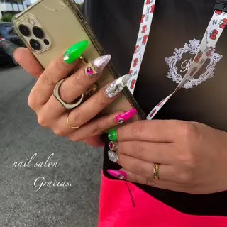 ネイル Gracias. rieのネイルデザイン