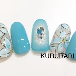 ネイル KURURARI NAILのネイルデザイン