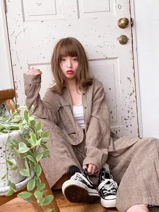 ミディアム 白髪ぼかしハイライト 柳川拓哉のヘアスタイル