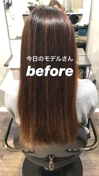 ロング カラー 梅田ハイトーン チダ ヒナノのヘアスタイル