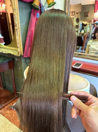 ロング 【レイヤー/韓国風 /髪質改善】RINのヘアスタイル