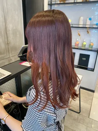 ミディアム カラー 渡邊 桃香のヘアスタイル