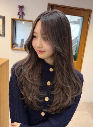 ロング カラー 岡本 太陽☀️のヘアスタイル