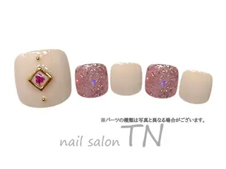 ネイル 矢川 まどかのネイルデザイン