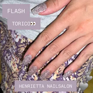 ネイル HENRIETTA NAILSALONのネイルデザイン