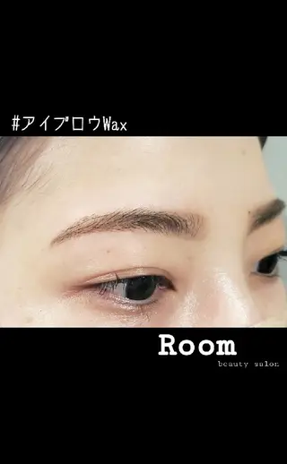 アイブロウ Room beautysalon所属・Room   〔 YUI 〕のマツエク・マツパデザイン