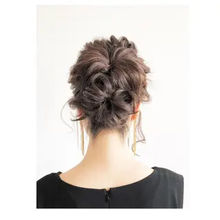 カラー ヘアアレンジ robe所属・ツジガキ ユウスケのヘアスタイル