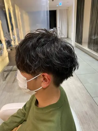 ミディアム パーマ メンズ 柳澤 和也のヘアスタイル