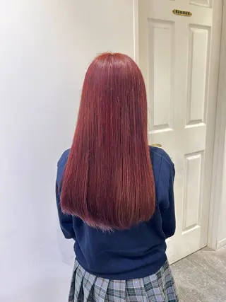 カラー あずみ🪽顔周りレイ ヤー×オリーブ🫒のヘアスタイル