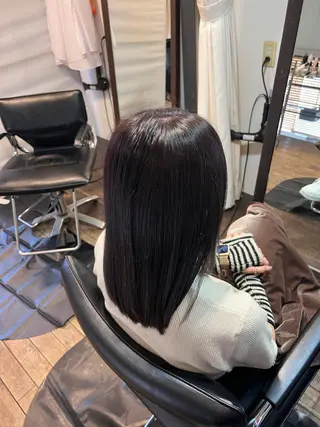 カラー 山田 愛華のヘアスタイル