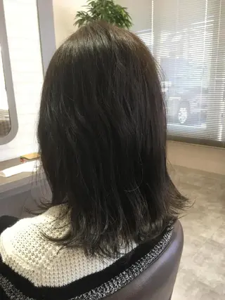 ミディアム カラー 星野 美沙のヘアスタイル