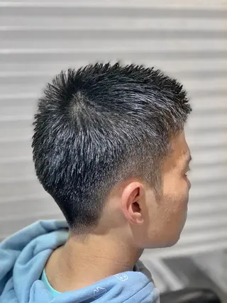 ショート メンズ メンズブリーチカラー モデル募集中福田竜作のヘアスタイル