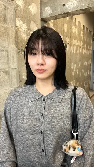 ミディアム riko／ SYS by fitのヘアスタイル