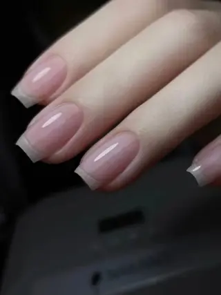 ネイル VELORA NAIL SALON所属・VELORA AIMI のネイルデザイン