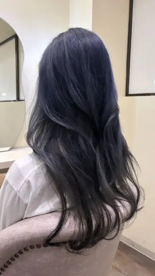 ロング カラー Sugar所属・猪妻 采蘭のヘアスタイル