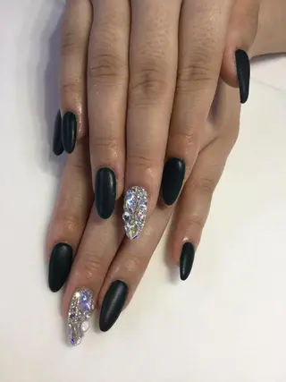 ネイル 💎🐰 saki. m 🐰💎のネイルデザイン