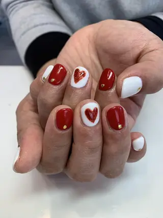 ネイル ネイルリボン 受付スタッフのネイルデザイン