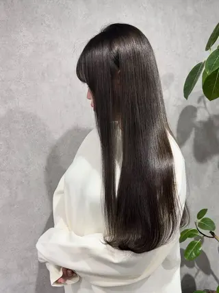 ロング LOWRL(ロウル)所属・💍縮毛矯正特化 🫧小山内寛季のヘアスタイル